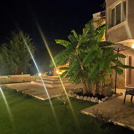 Xenia'S Countryside Guesthouse Agia Marina  Bagian luar foto