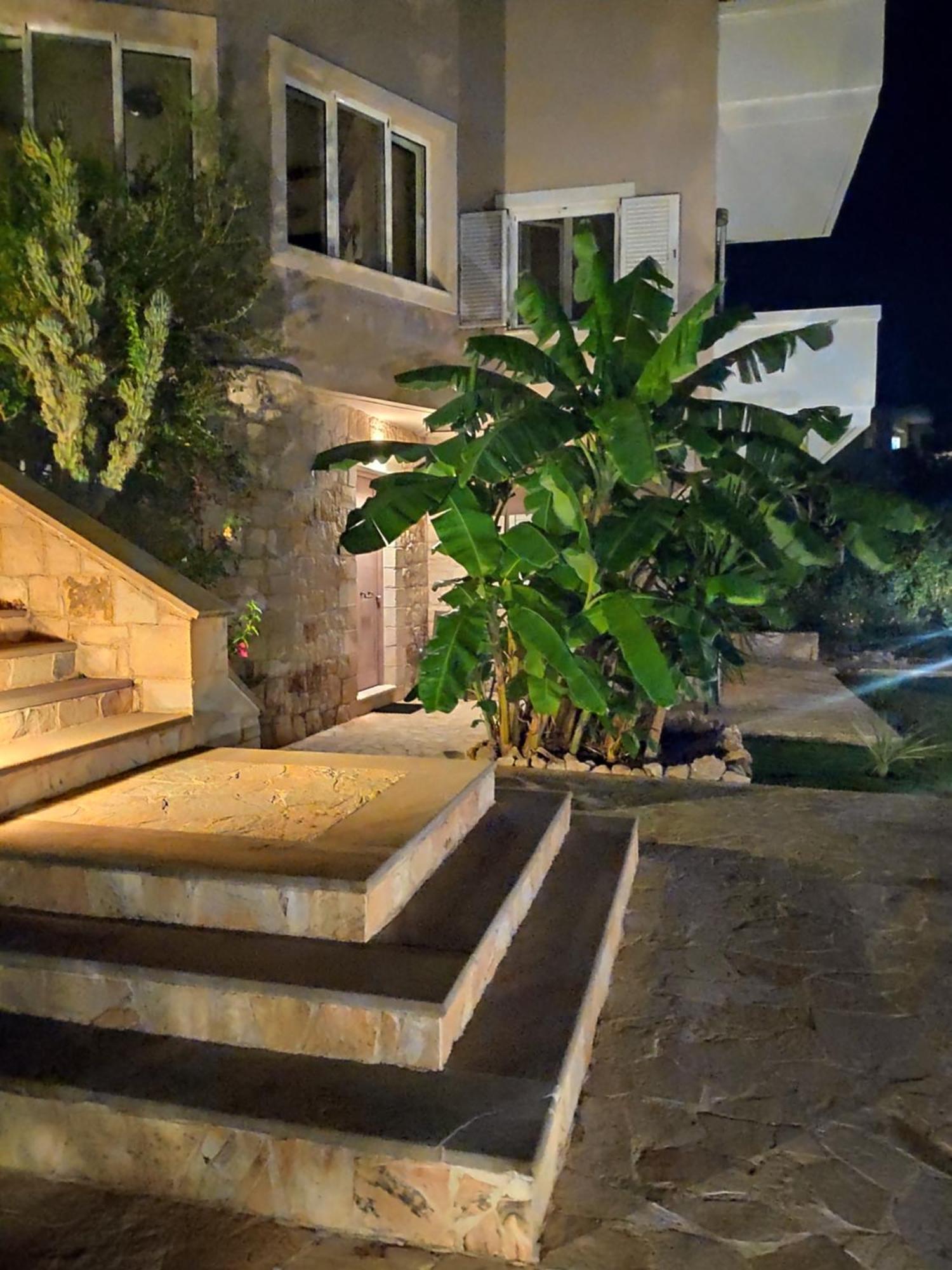 Xenia'S Countryside Guesthouse Agia Marina  Bagian luar foto